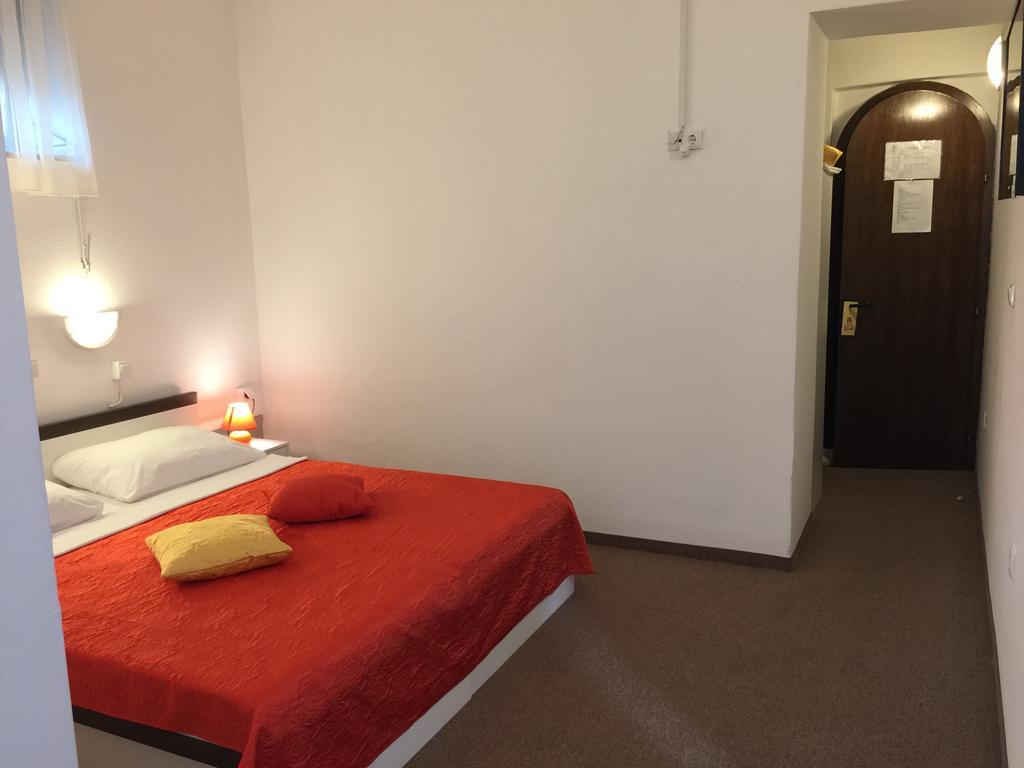 Hotel Ruza Novi Vinodolski Szoba fotó