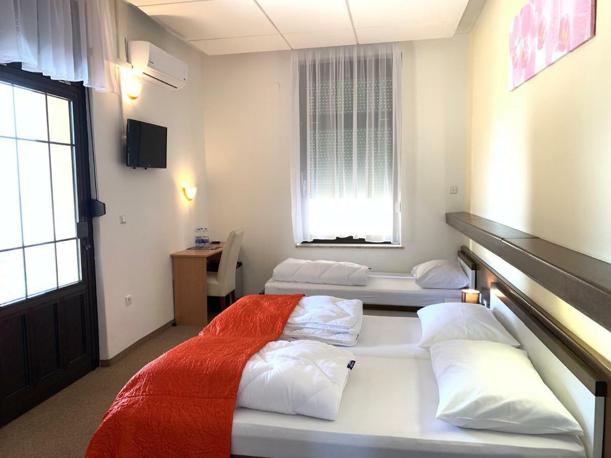 Hotel Ruza Novi Vinodolski Kültér fotó